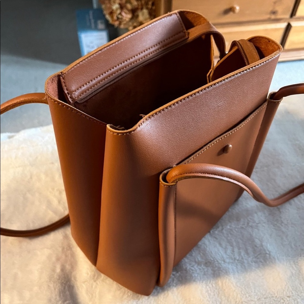 Expressions NYC Bag